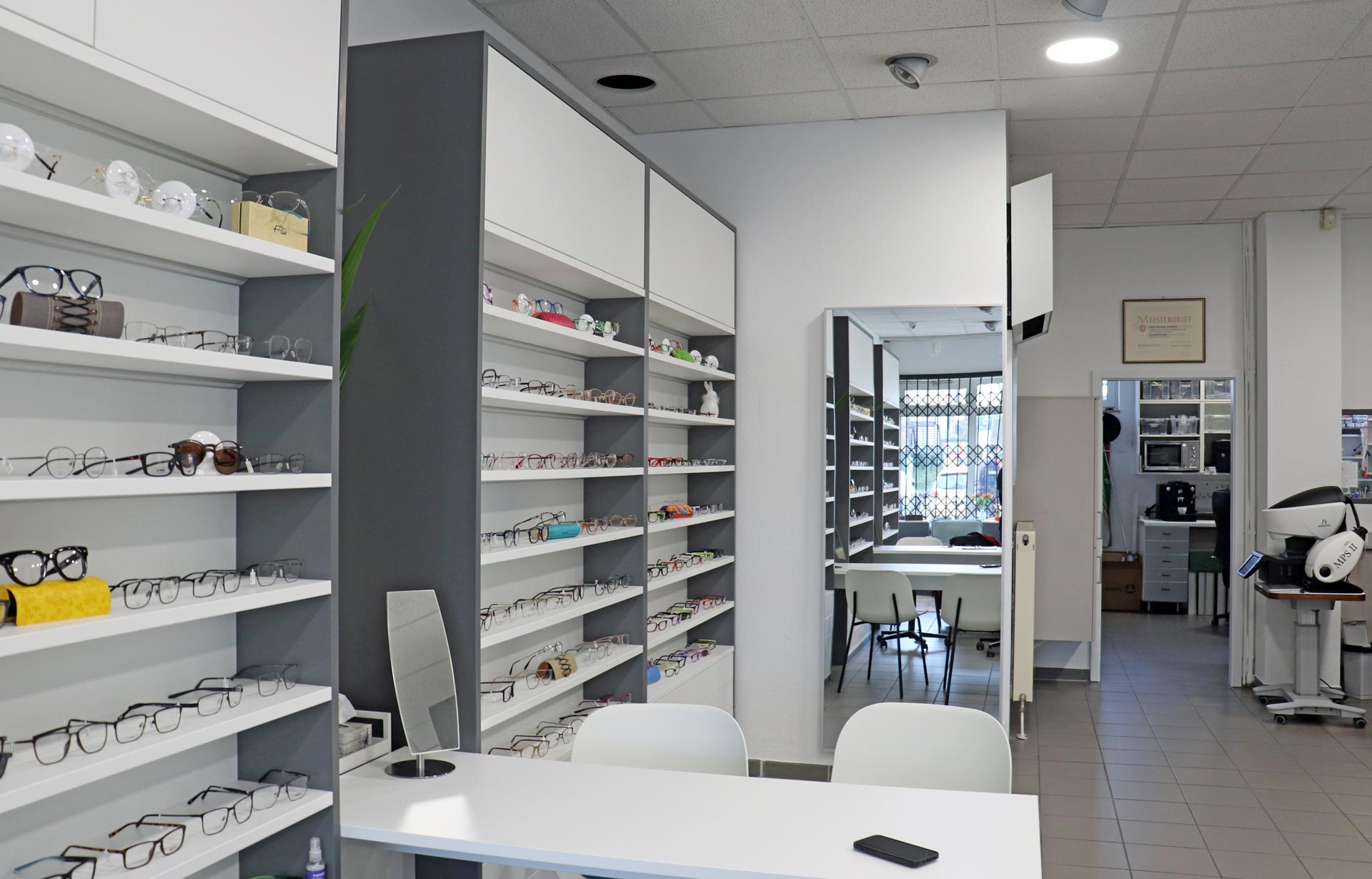 FAQ zu Brillen, Kontaktlinsen und Sehtest bei Augenoptik Schäfer in Dietzenbach